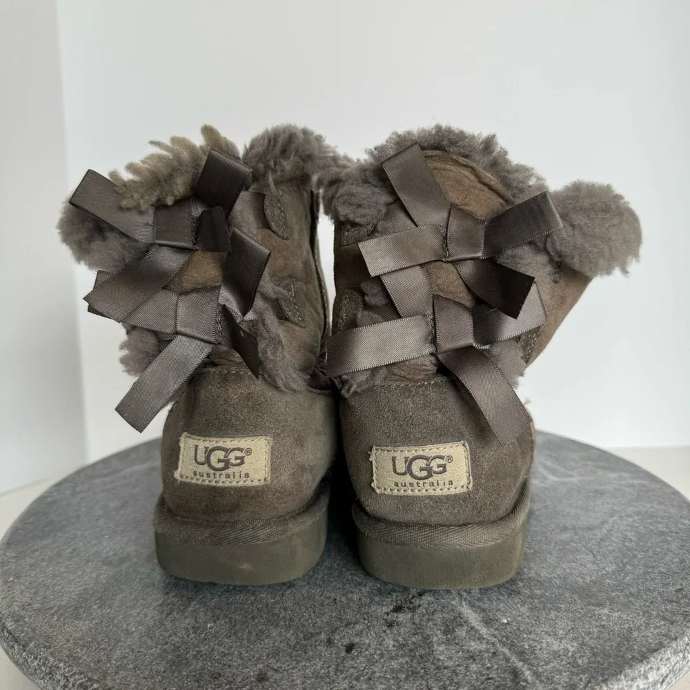 Uggs Bailey Button Suede Leather Brown Kids Boots 1